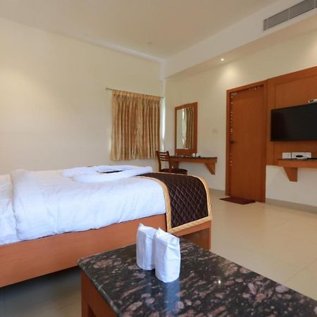 Hotel Ashok Palace Karur  Bagian luar foto