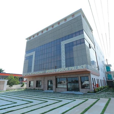 Hotel Ashok Palace Karur  Bagian luar foto